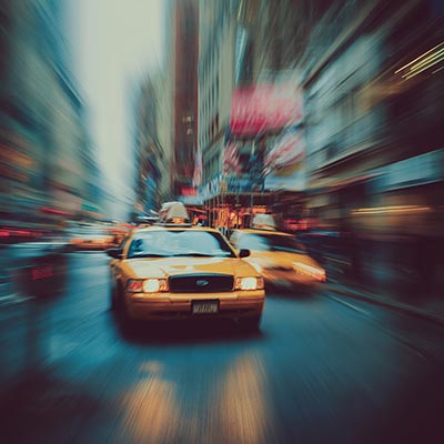New York im Taxirausch - Motion Blur Fotostil als Wandbild oder Poster